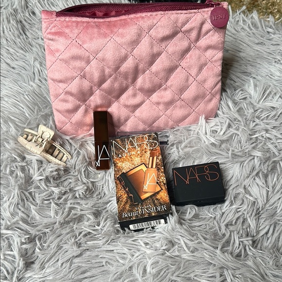 NARS Beauty Bundle & Ipsy Bag Pink Quilted NARS Bronzer x2 & Lip Balm Laguna SET - Picture 6 of 10